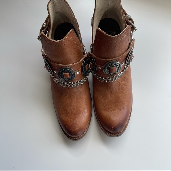 Gorgeous FreeBird By Steven Mystic Bootie Size 8 - Picture 2 of 11